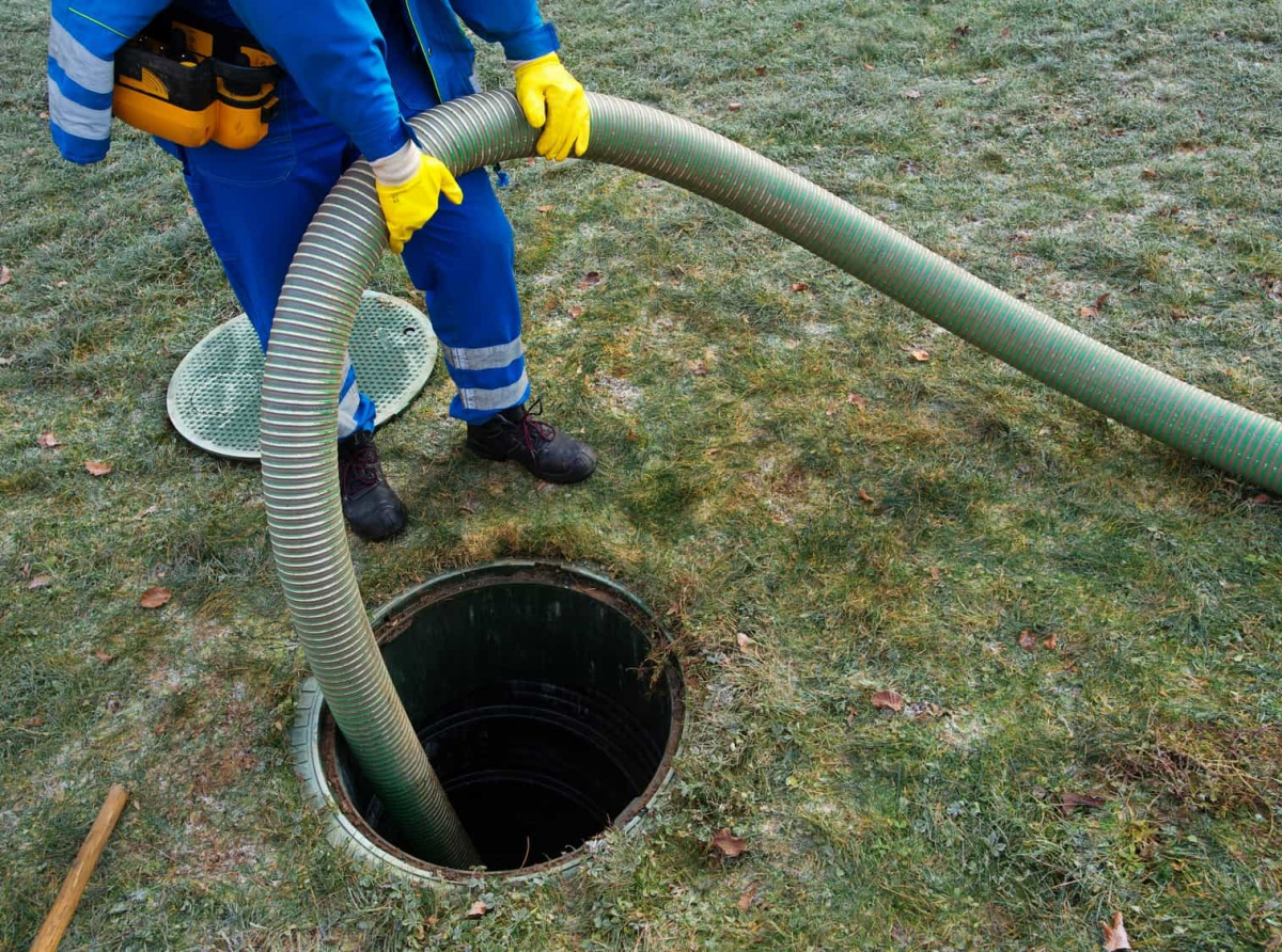 Pourquoi la vidange de fosse septique est-elle essentielle pour le bon fonctionnement de vos installations ?
