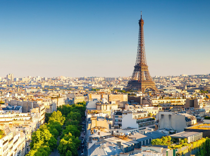 Peut-on déboucher soi-même ses canalisations à Paris ? Quand faut-il faire appel à un professionnel ?